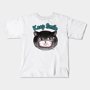 Keep smile black cat Kids T-Shirt